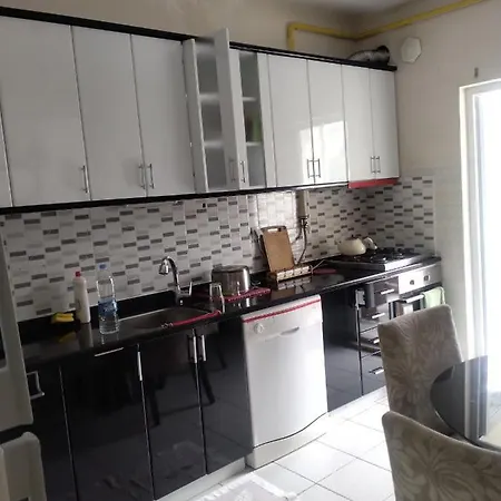 Greenpark Apartment